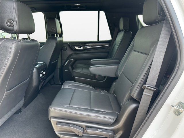 Vehicle image 20 of 52