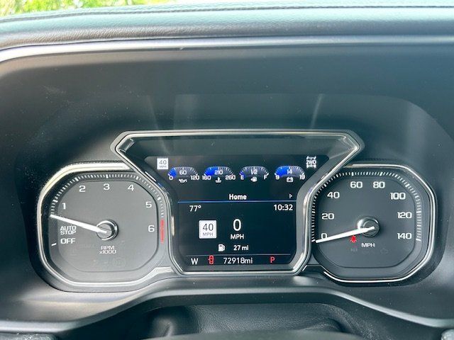 Vehicle image 25 of 52