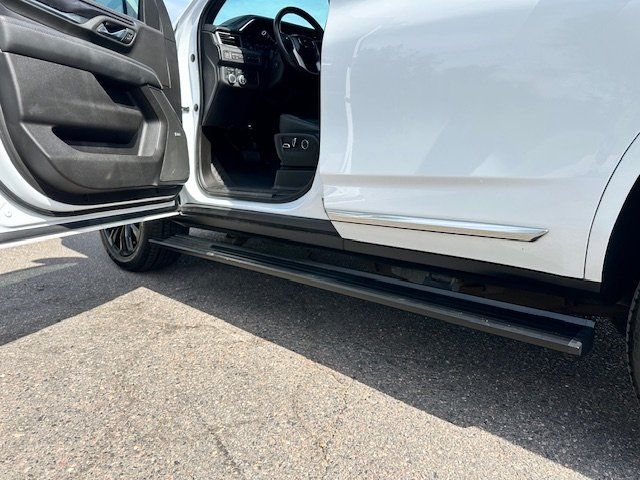 Vehicle image 48 of 52