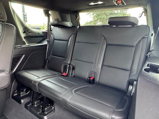 Vehicle image 16 of 52