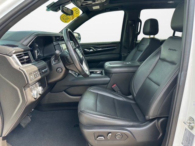 Vehicle image 21 of 52