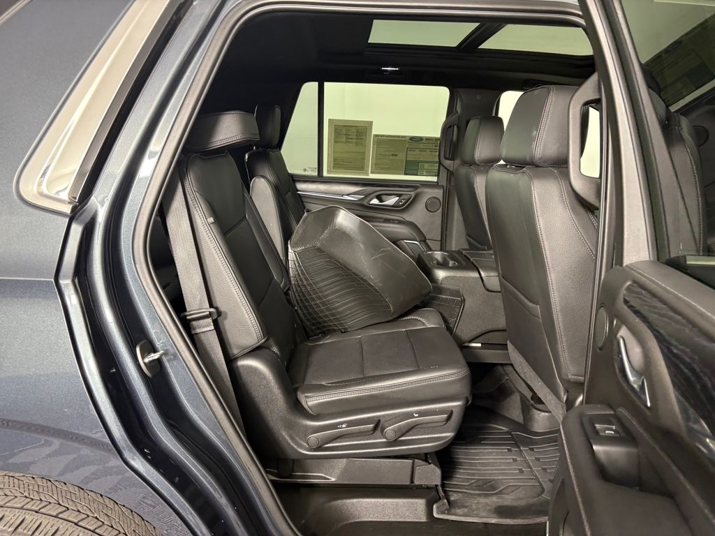 2021 GMC Yukon Denali Image 16 of 41
