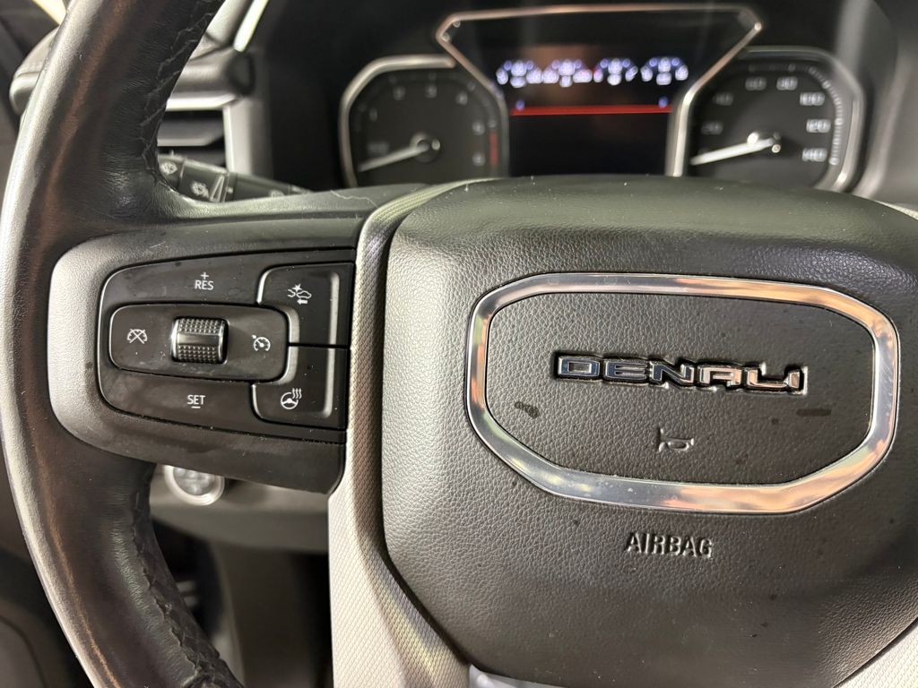 2021 GMC Yukon Denali Image 35 of 41