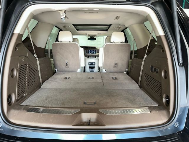 2021 GMC Yukon Denali Image 11 of 43