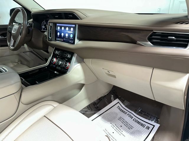2021 GMC Yukon Denali Image 20 of 43