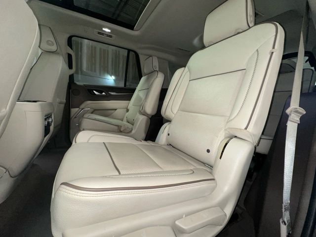 2021 GMC Yukon Denali Image 14 of 43