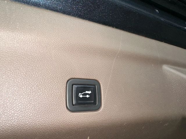 2021 GMC Yukon Denali Image 35 of 43