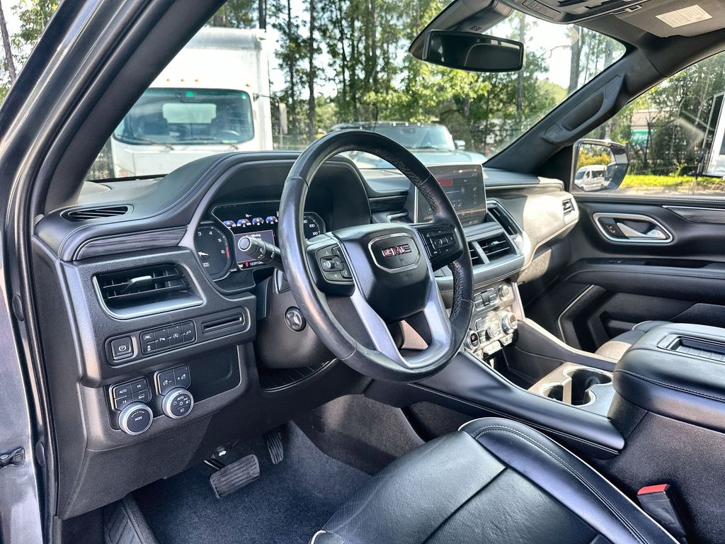 Vehicle image 17 of 36