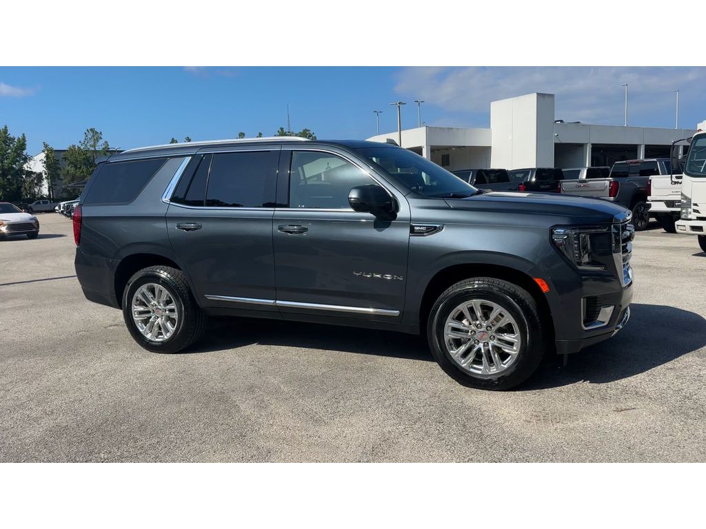 Vehicle image 4 of 36