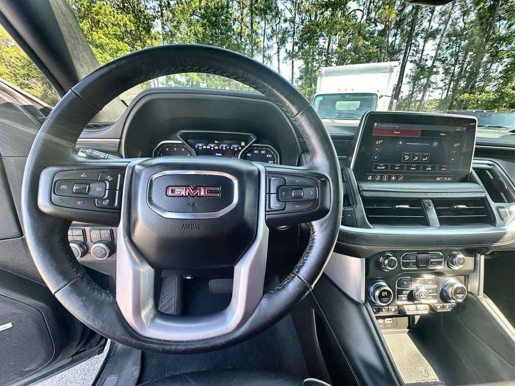 Vehicle image 18 of 36