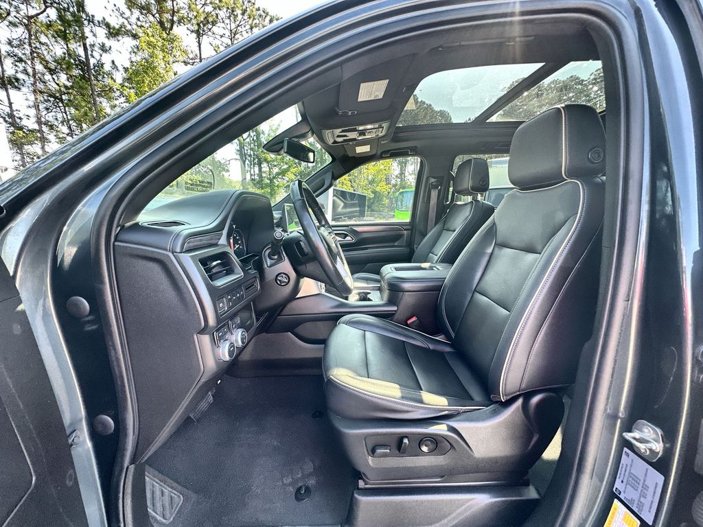 Vehicle image 16 of 36