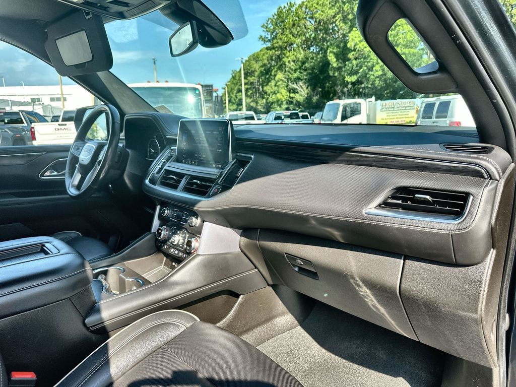 Vehicle image 19 of 36
