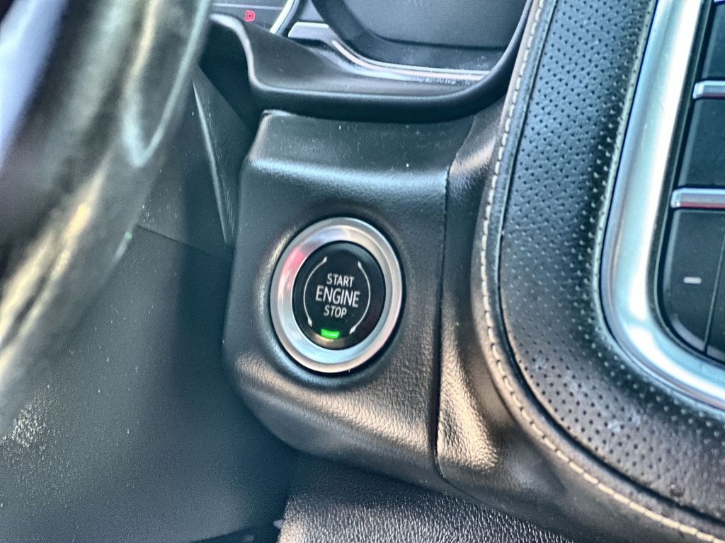 Vehicle image 29 of 36