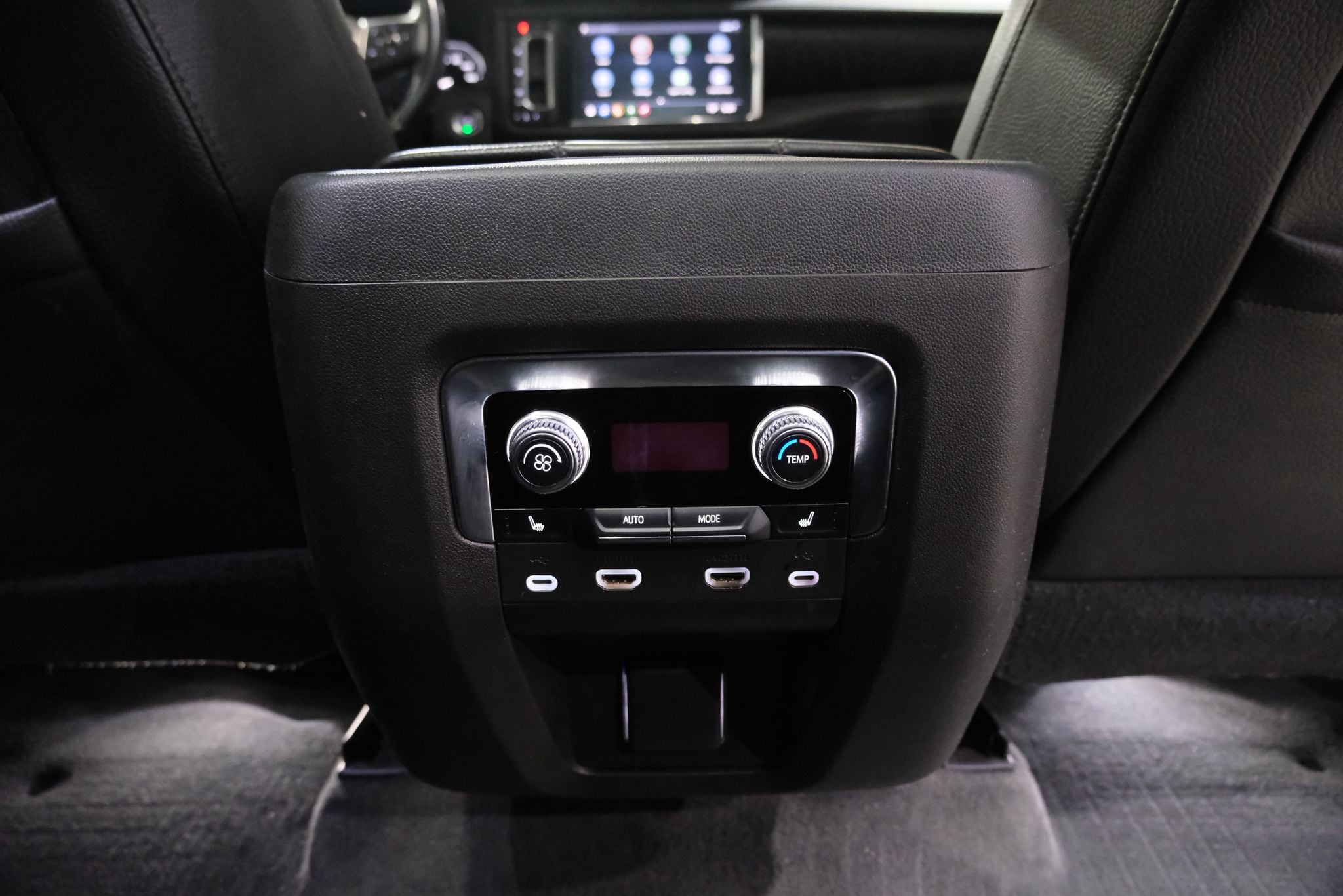 2021 GMC Yukon XL Denali Image 36 of 40