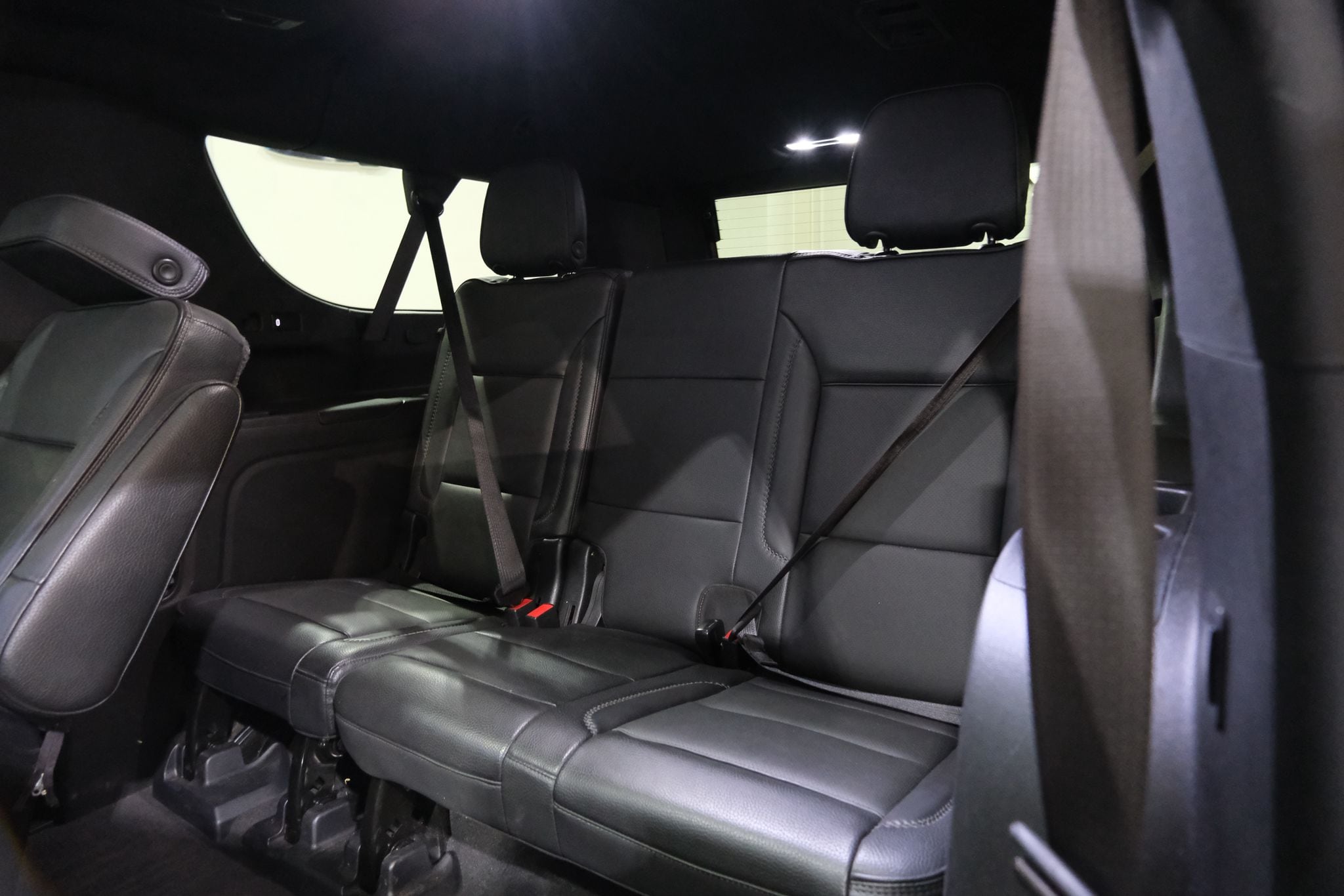 2021 GMC Yukon XL Denali Image 15 of 40