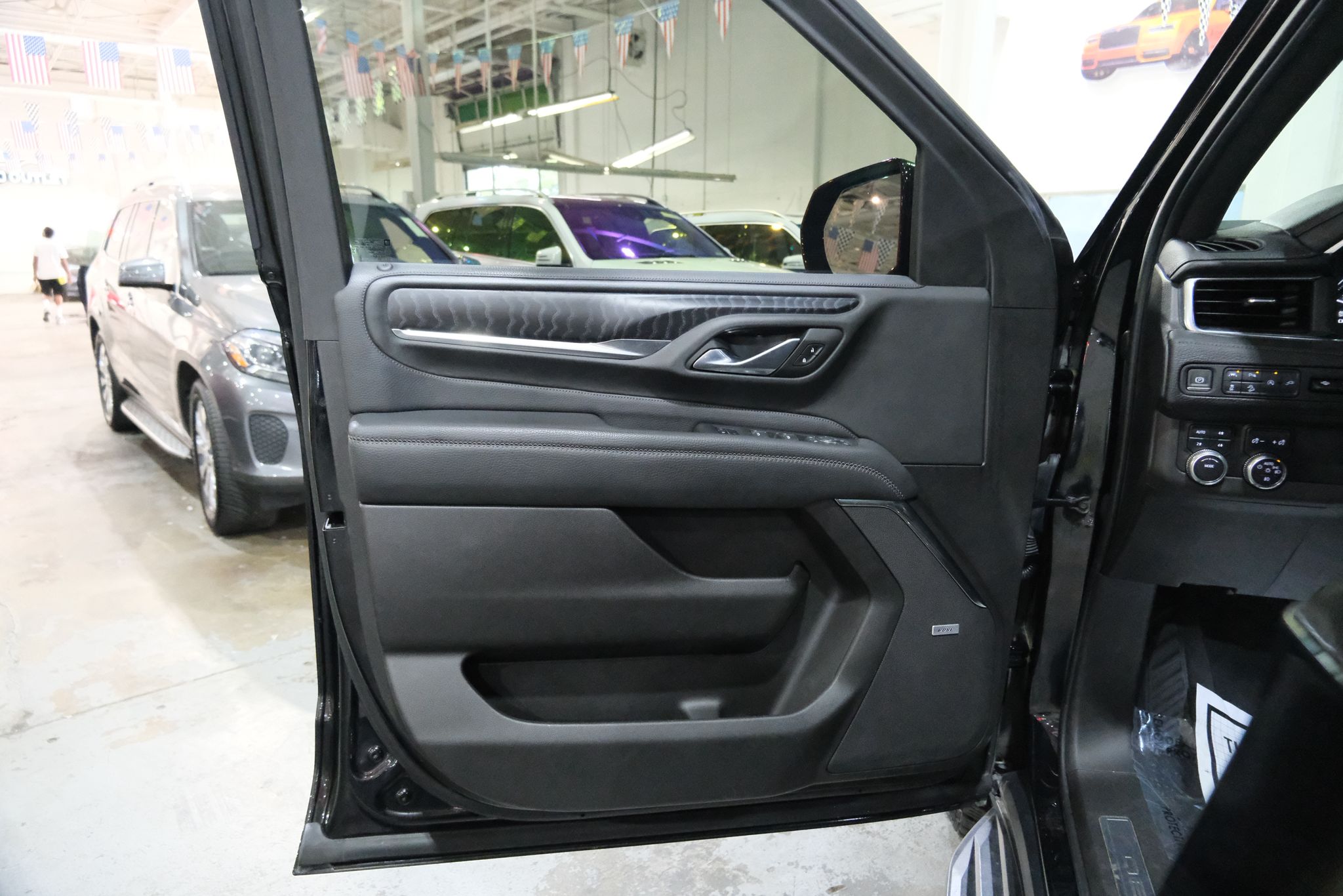 2021 GMC Yukon XL Denali Image 35 of 40