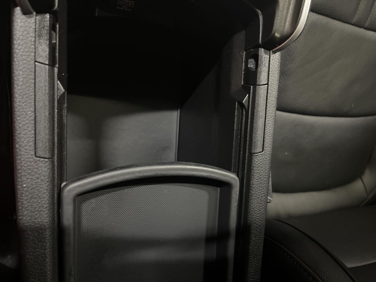 Vehicle image 21 of 23