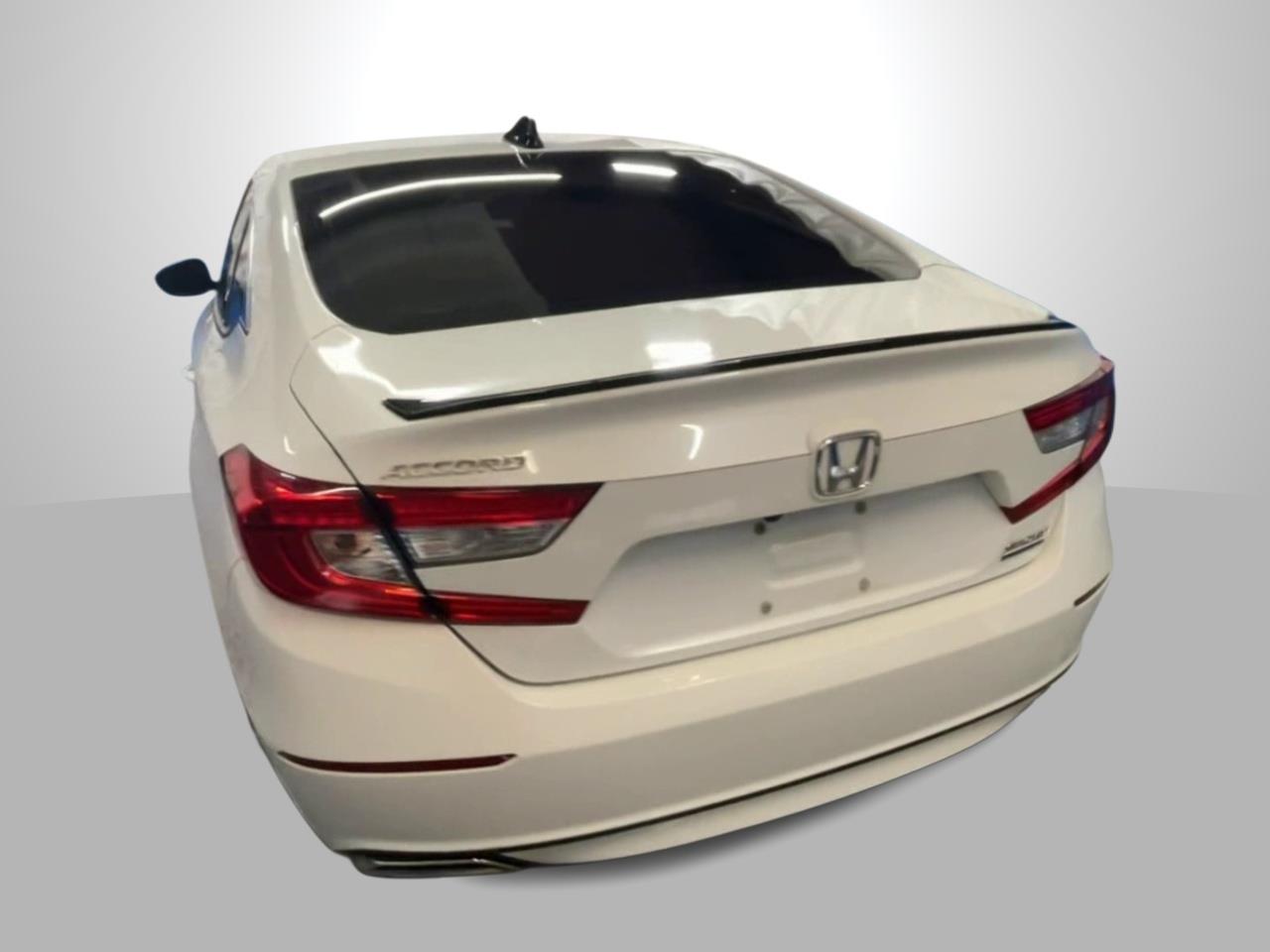 Vehicle image 7 of 23