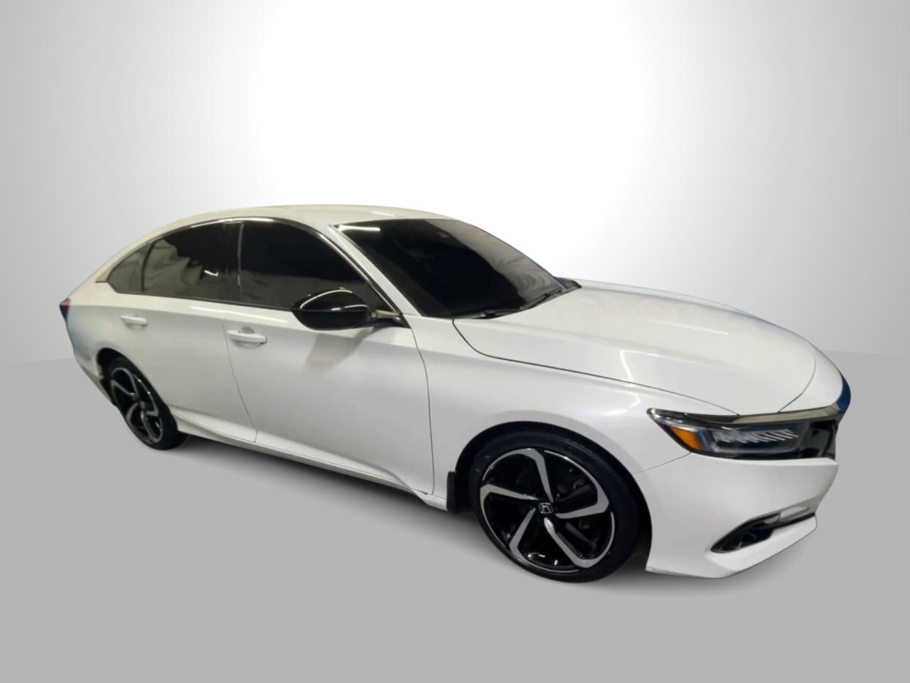 Vehicle image 4 of 23
