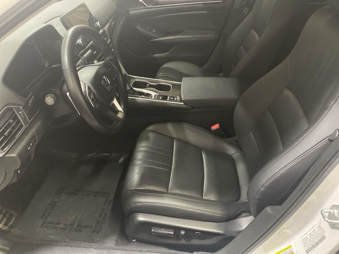 Vehicle image 23 of 23