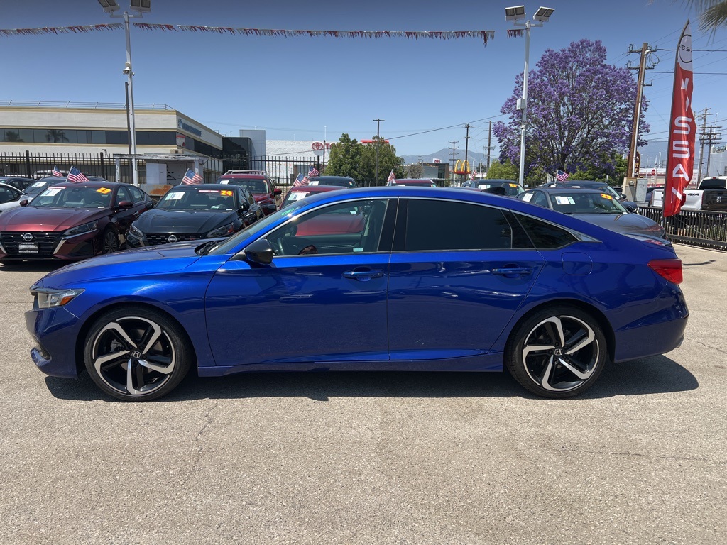 Vehicle image 9 of 24