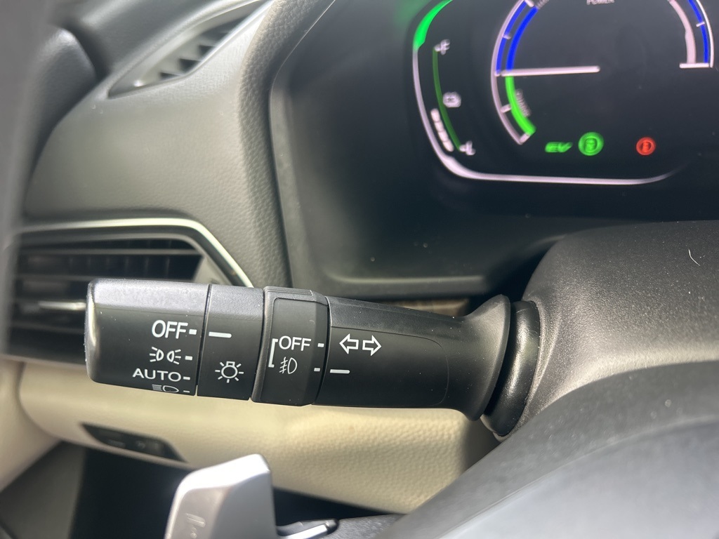 Vehicle image 26 of 49