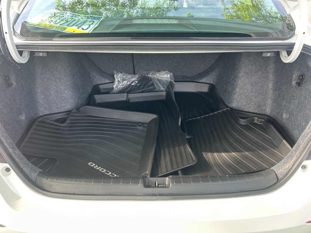 Vehicle image 38 of 49