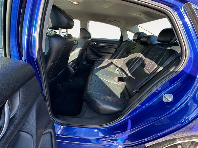 Vehicle image 13 of 13