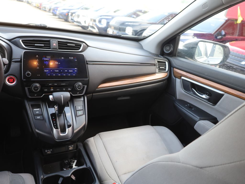 Vehicle image 16 of 41