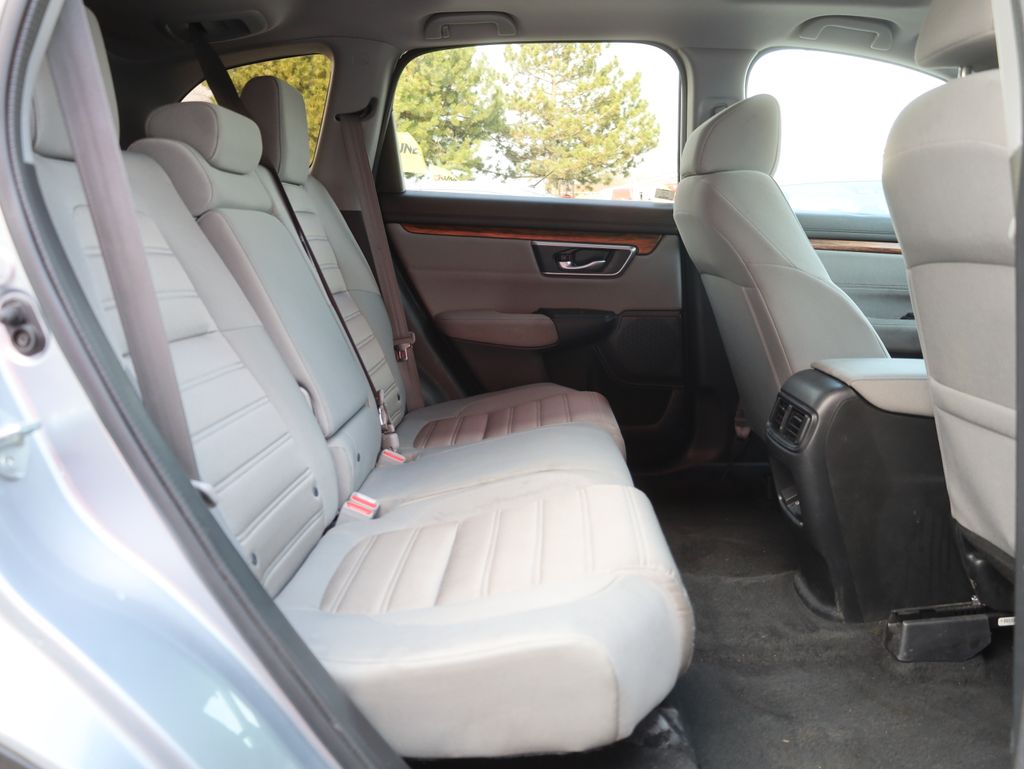 Vehicle image 13 of 41