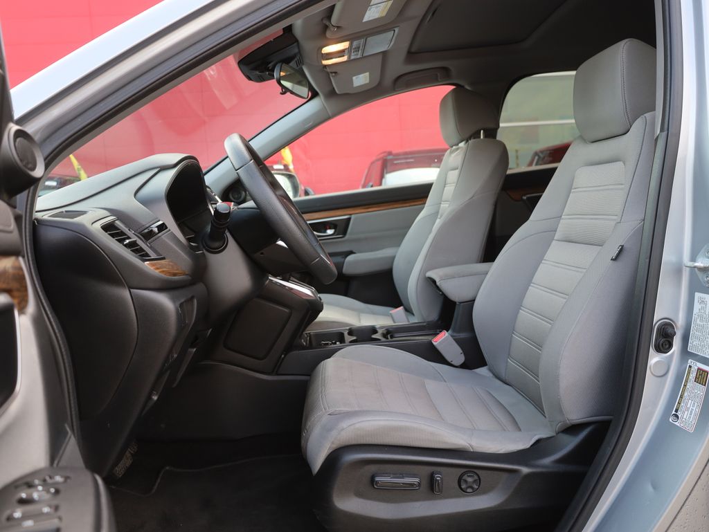 Vehicle image 23 of 41