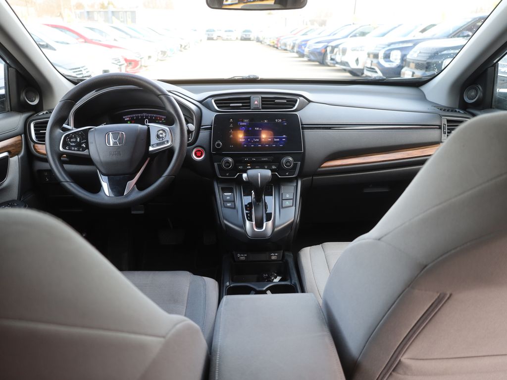 Vehicle image 17 of 41