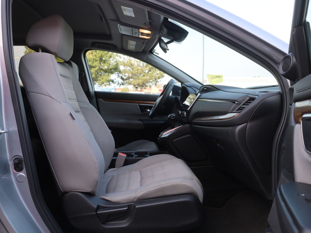 Vehicle image 11 of 41