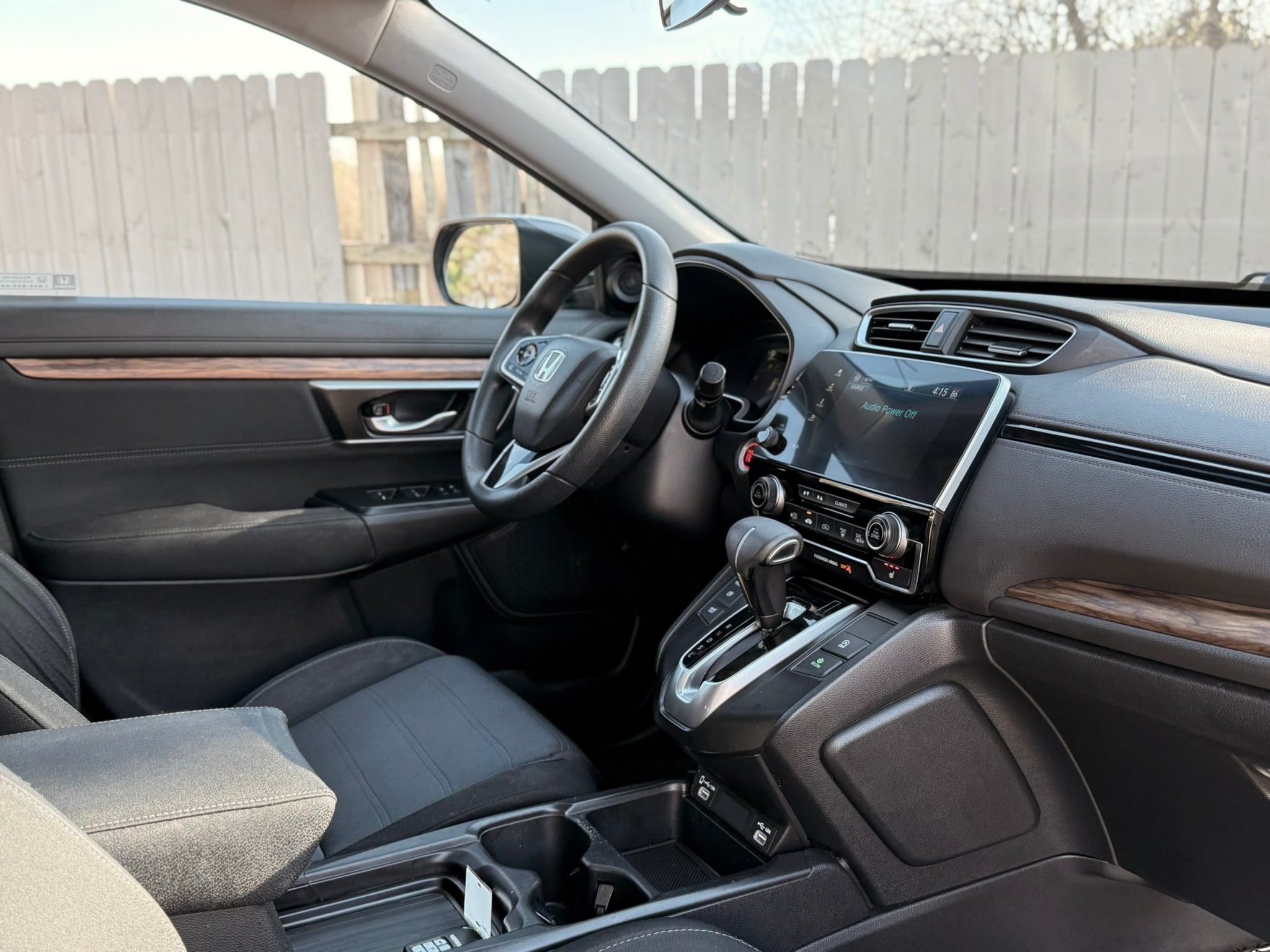 Vehicle image 33 of 55