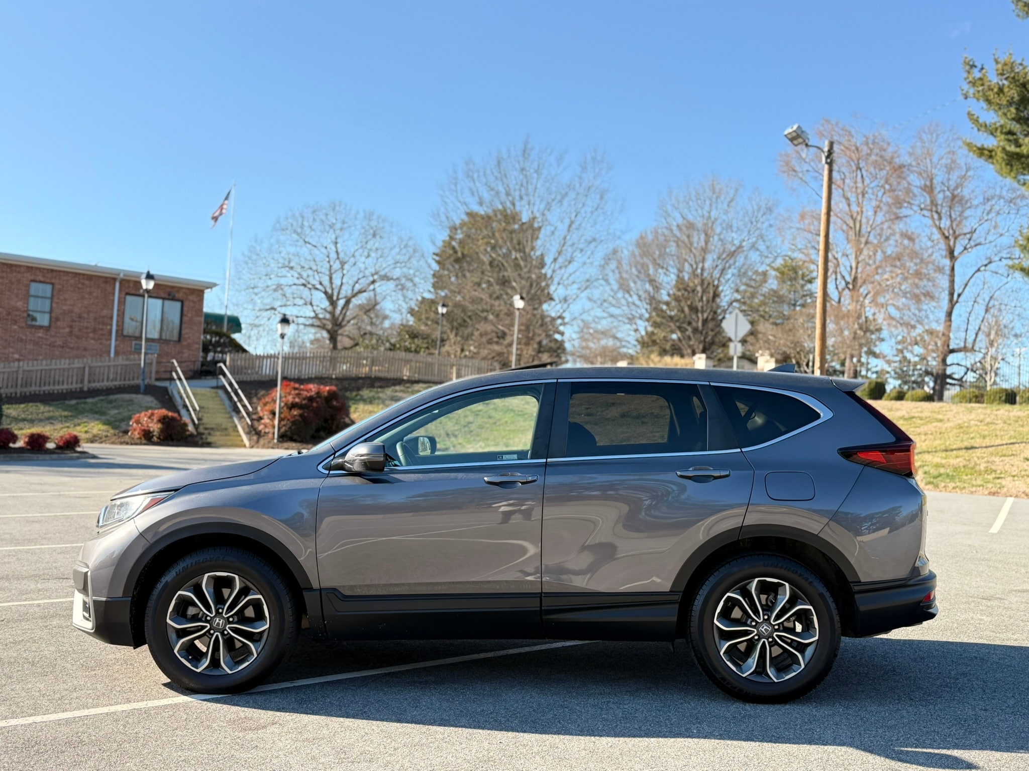 Vehicle image 10 of 55