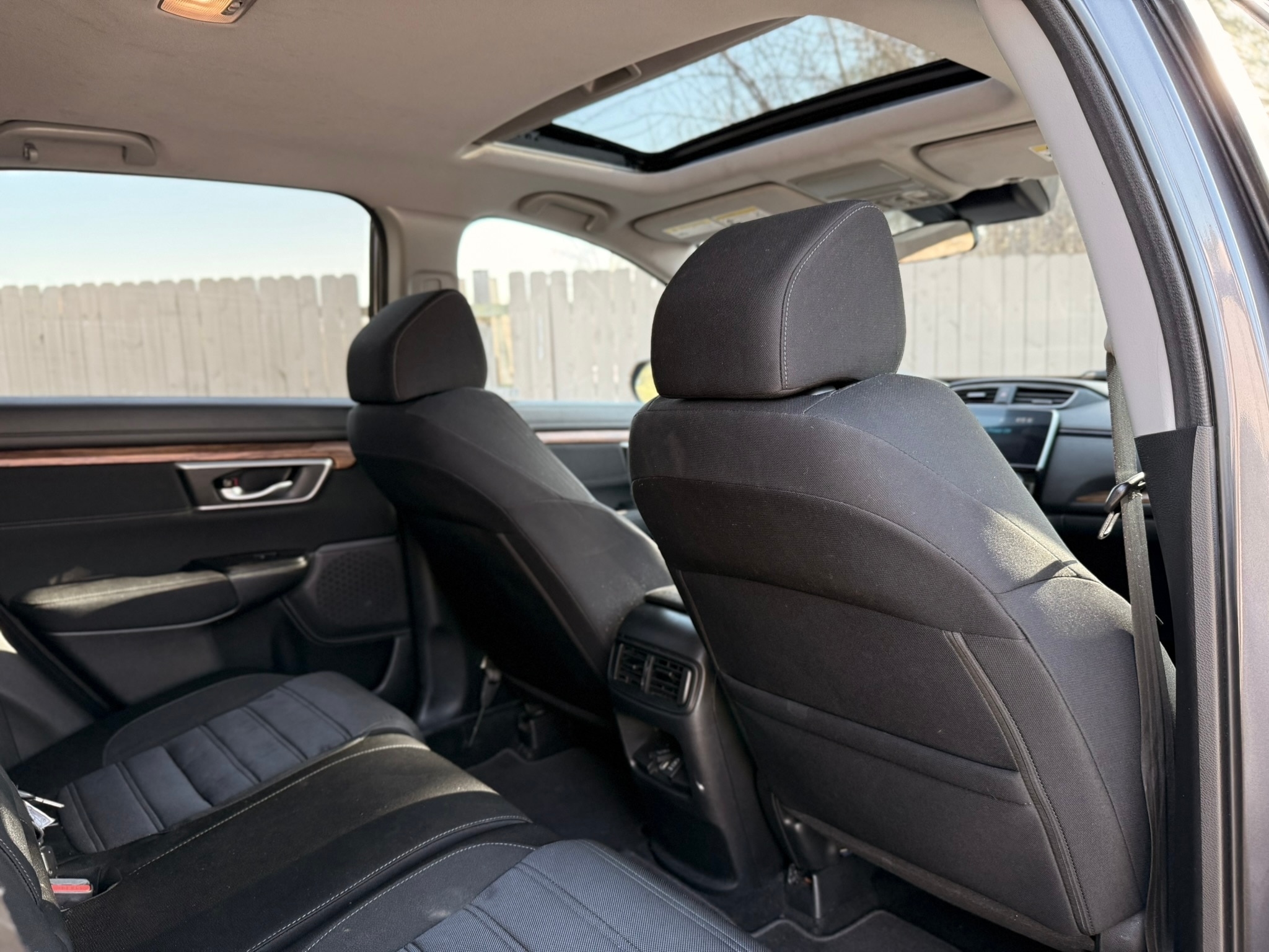 Vehicle image 28 of 55