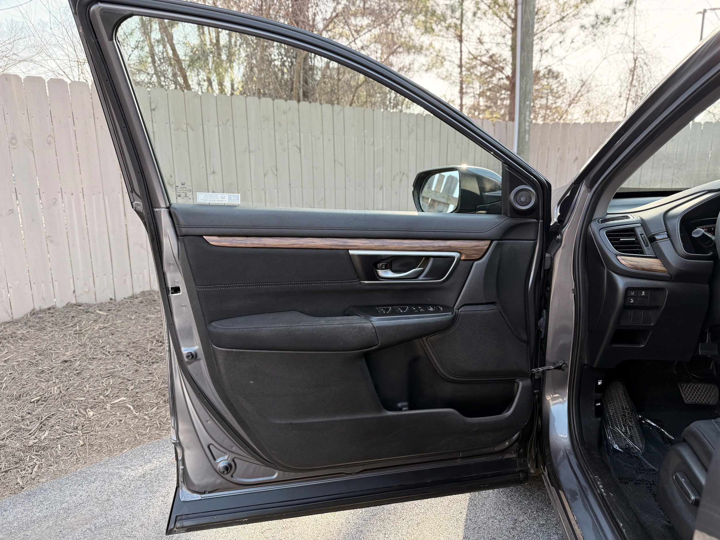 Vehicle image 34 of 55