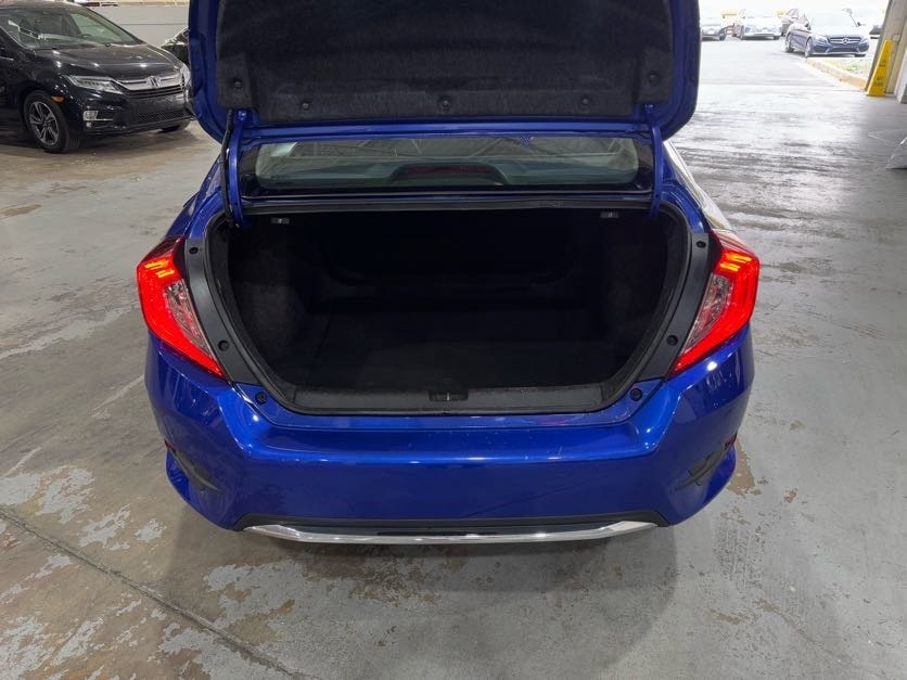 Vehicle image 12 of 40