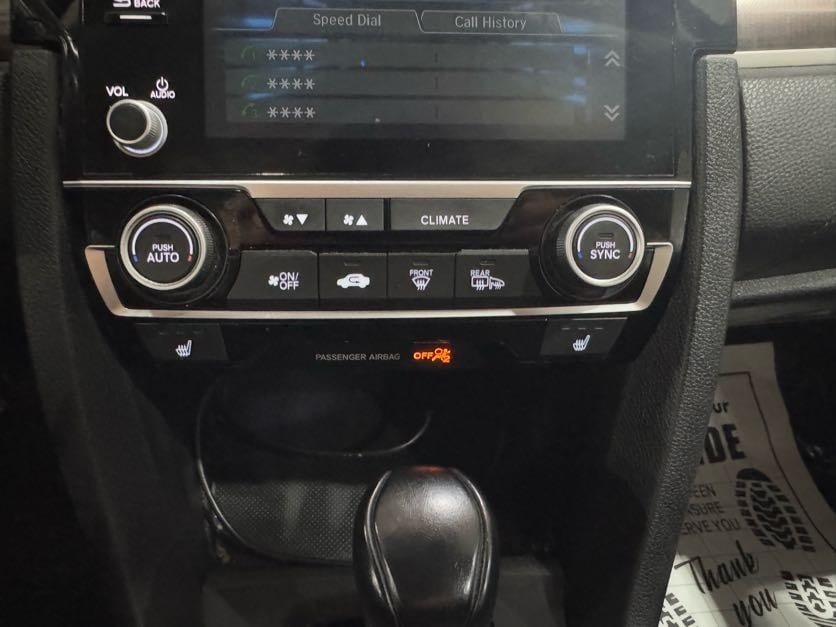 Vehicle image 27 of 40
