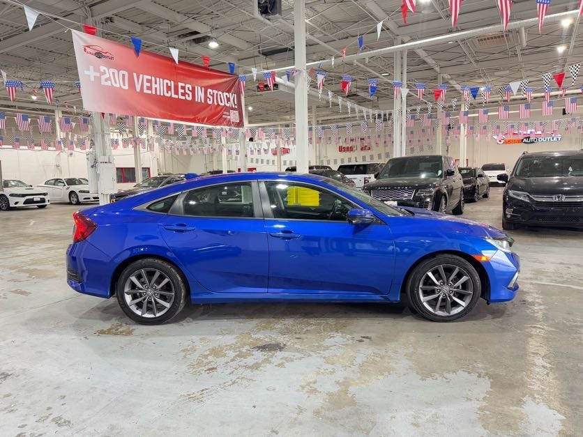 Vehicle image 4 of 40