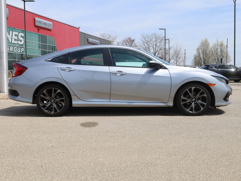 Vehicle image 5 of 38
