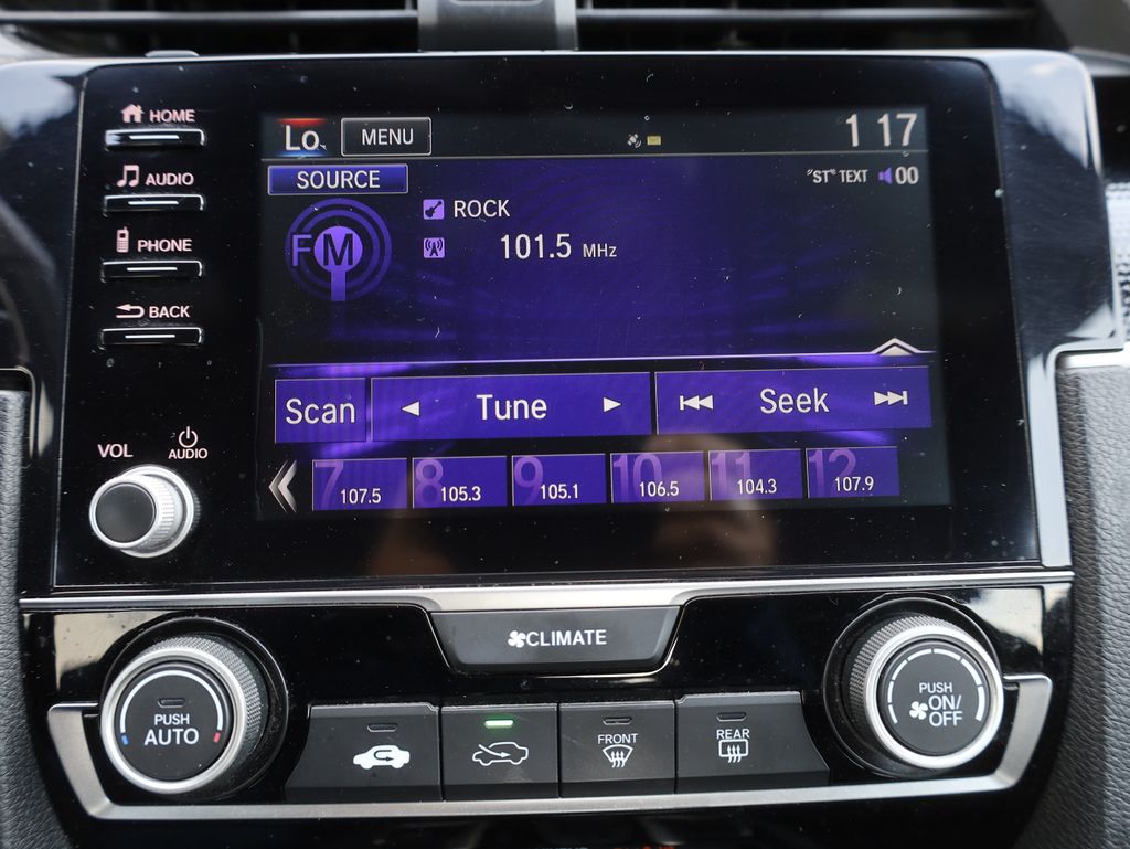 Vehicle image 27 of 38