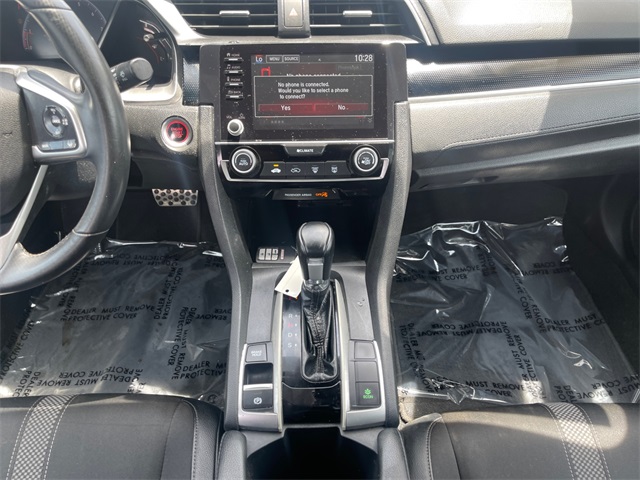 Vehicle image 11 of 43