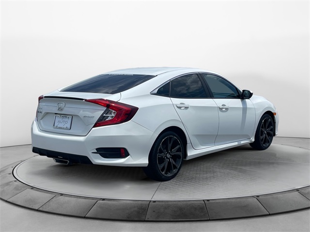 Vehicle image 5 of 43