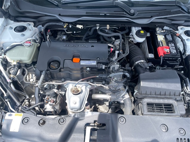 Vehicle image 26 of 43