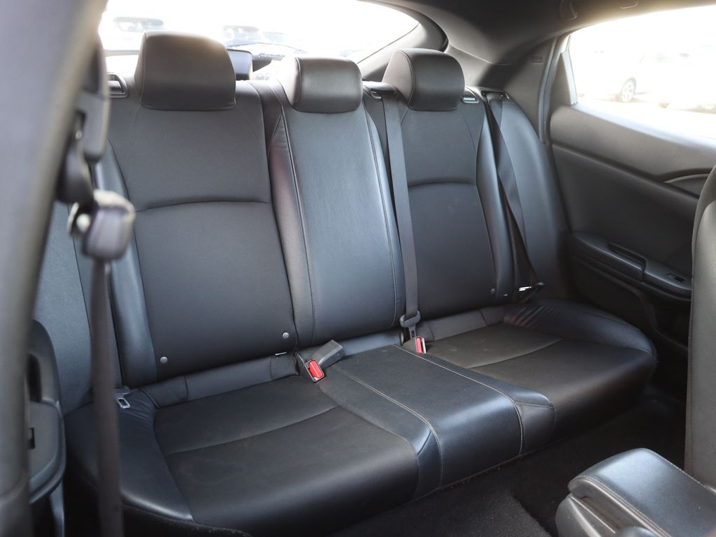 Vehicle image 16 of 46
