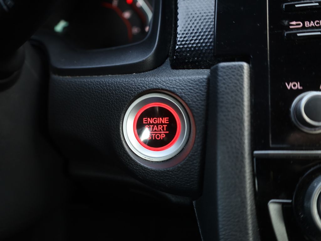 Vehicle image 34 of 46