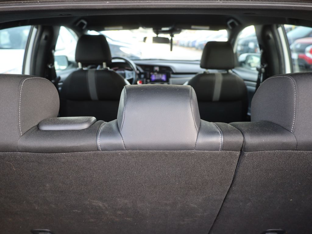 Vehicle image 23 of 46