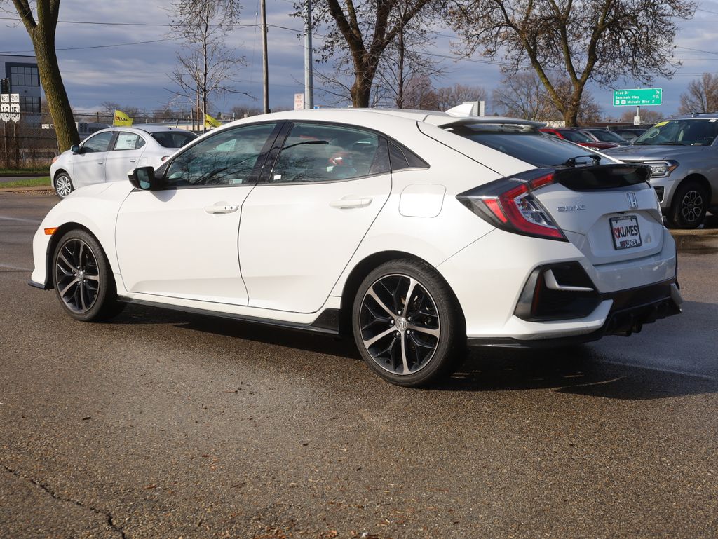 Vehicle image 9 of 46