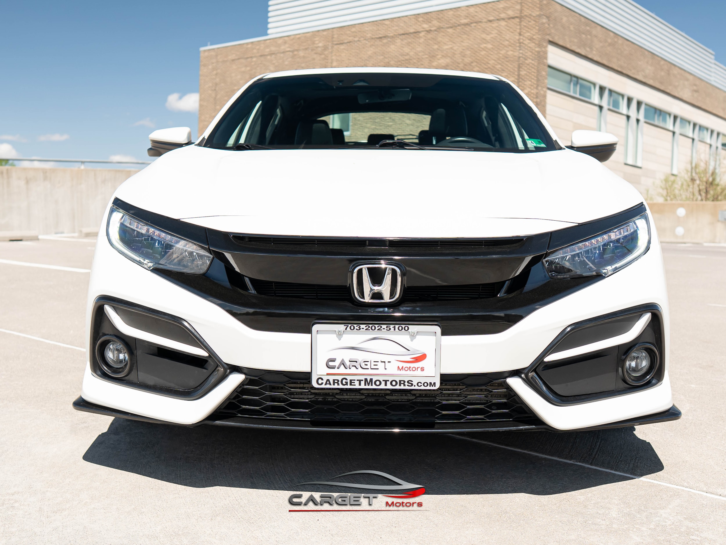 Vehicle image 4 of 48